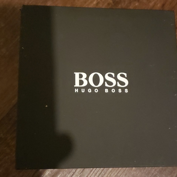 Watch - Picture 3 of 5